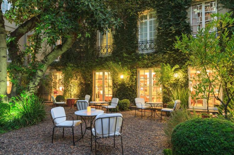 Le Reve Hotel Boutique